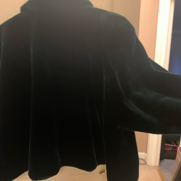 Beautiful Dark Emerald Green Faux Sheared Fur Swing Jacket - Picture 8 of 8